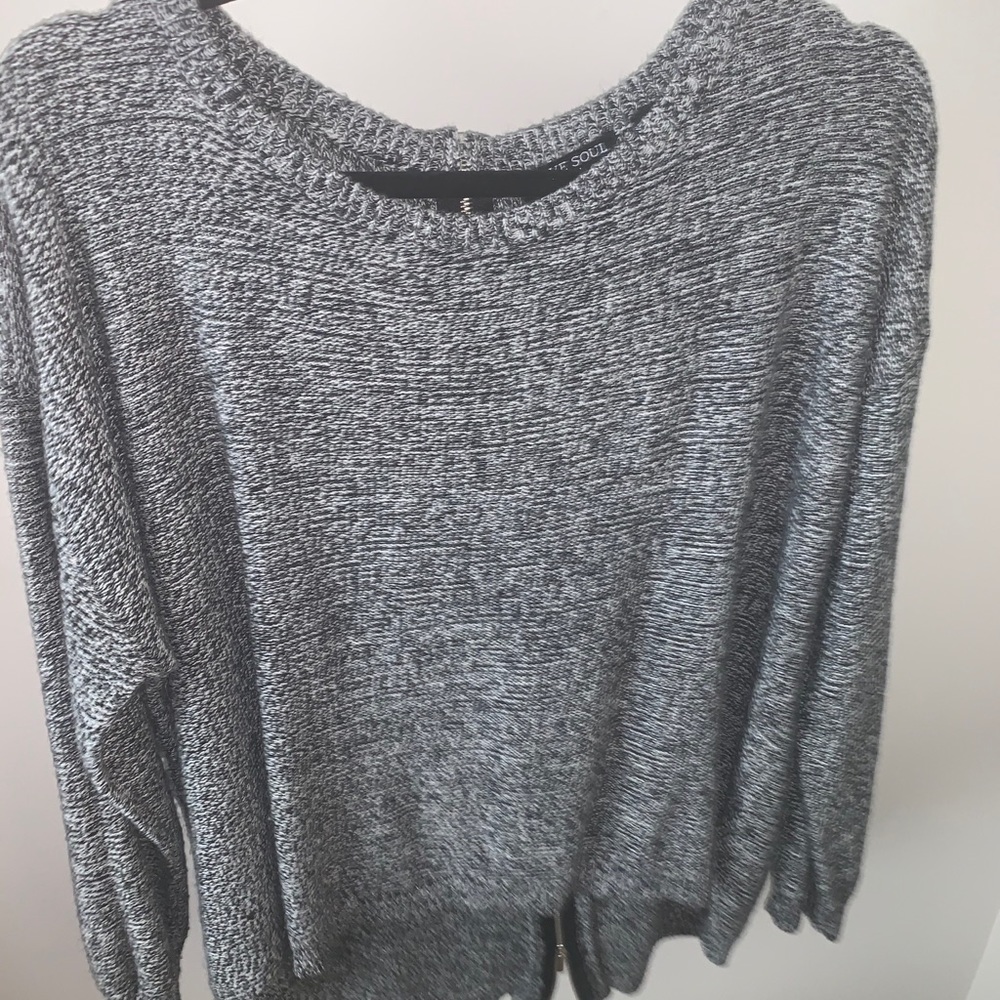Zipper Back High-Low Black and White Shirt